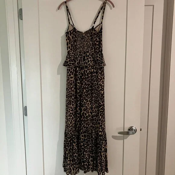 Reformation Felda Dress in Leo Animal Print Size 6 - Picture 11 of 15